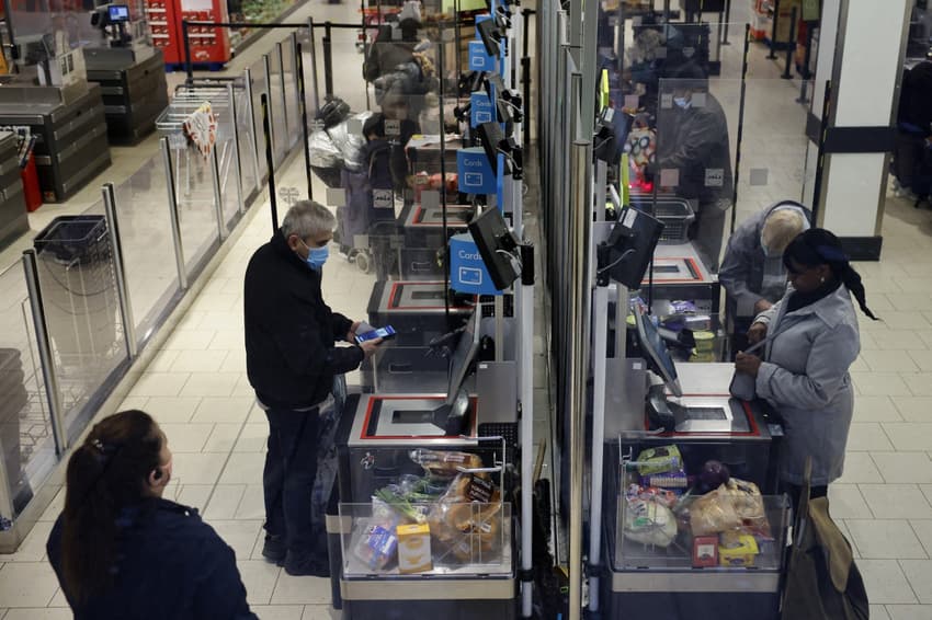 How will Spain's new grocery money card work?