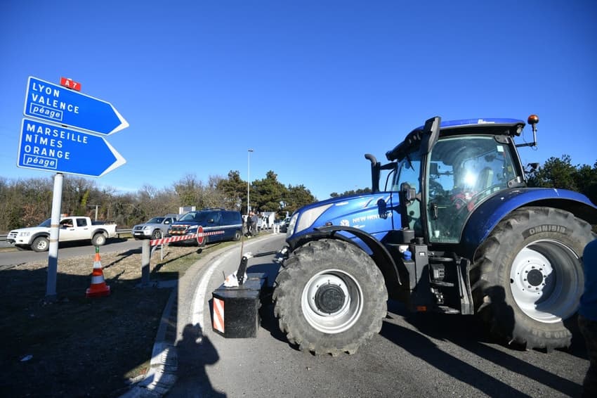 LATEST: Which roads are French farmers blockading on Thursday?