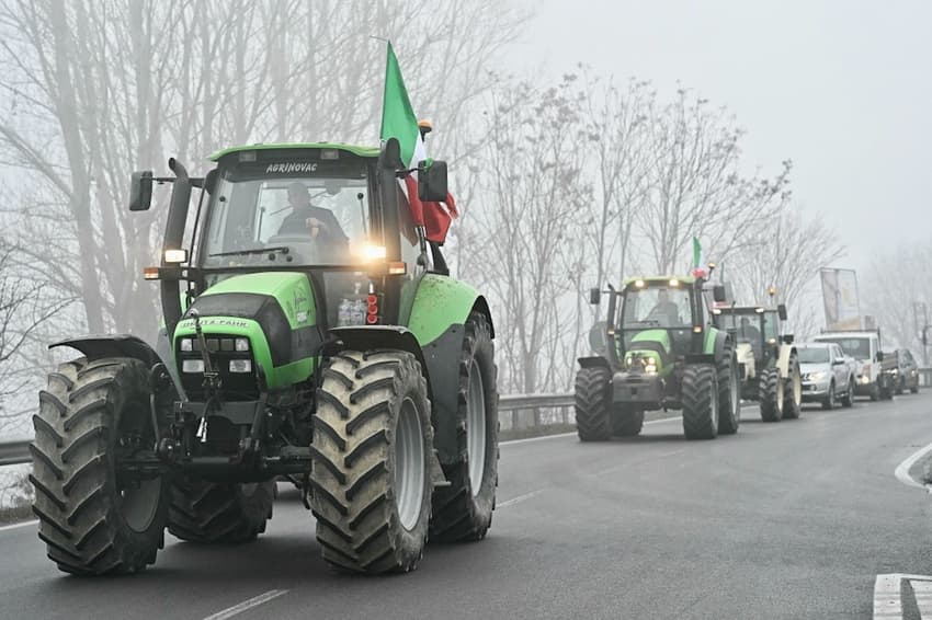 'Betrayed by Europe': Italian farmers step up protests