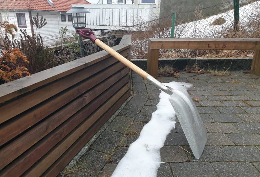 Are you legally required to shovel snow on your property in Norway?