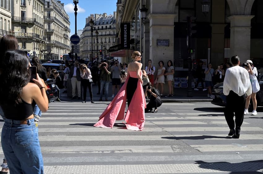 Is jaywalking legal in France?