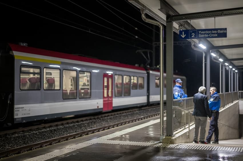 LATEST: Hostage situation on Swiss train ends after police shoot suspect dead