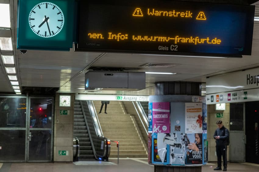 Travel chaos as public transport strikes hit Germany