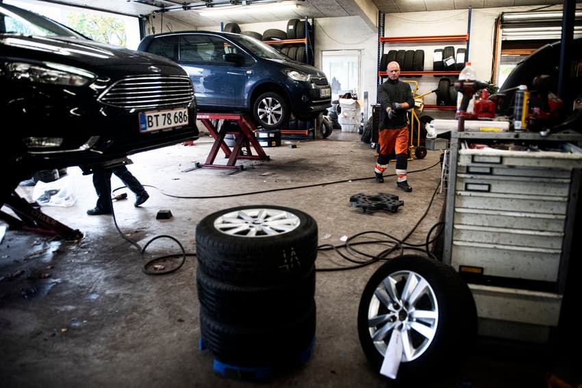 Forty essential words you need to get your car fixed in Denmark