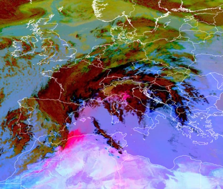 Saharan dust smothers Switzerland and southeast France