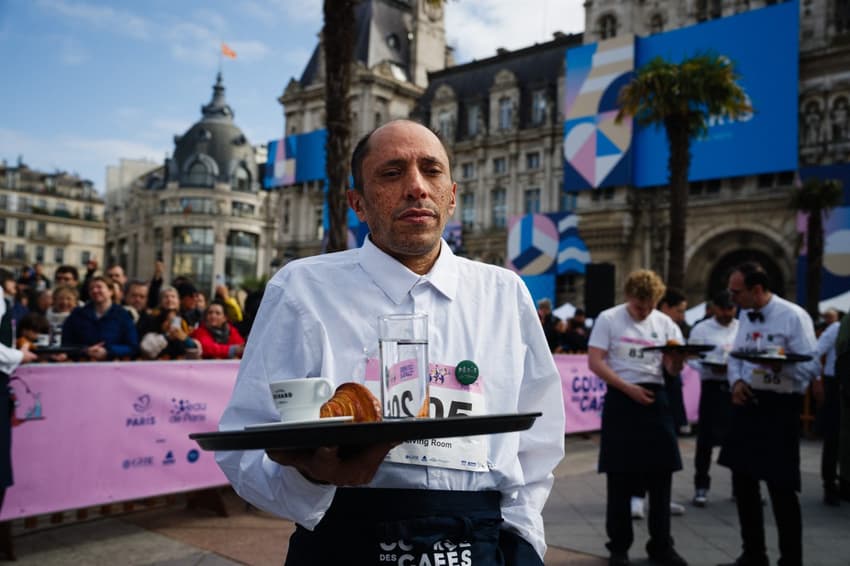 Paris crowns champion waiters in one-of-a-kind 'cafe race'