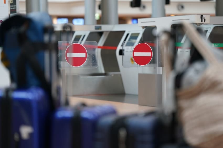 'Travellers can book flights again': German airport security staff strike deal