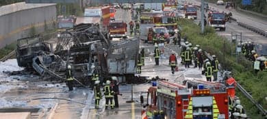 Autobahn inferno kills 5 and injures 6