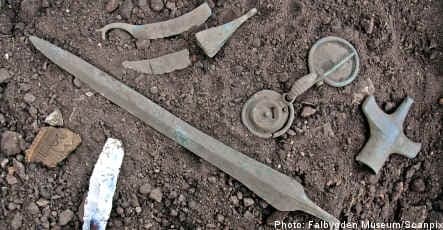 Rare knife uncovered from ancient Swedish tomb