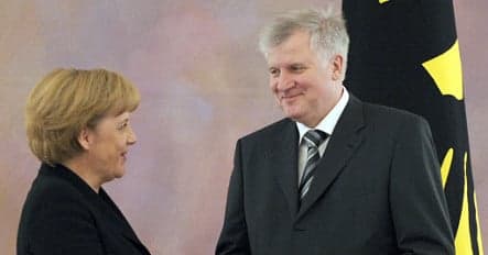 Seehofer warns against relying on Merkel