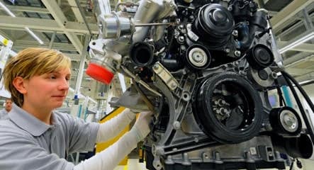 Abu Dhabi buys 9.1-percent of Daimler