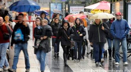 Rain and thunder greet holidaying Swedes
