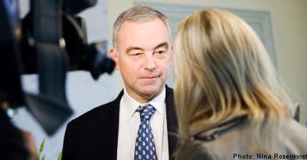 Government minister Leijonborg resigns