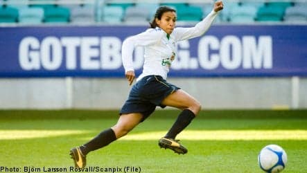 Umeå's women footballers to challenge American all-stars