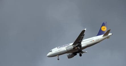 Lufthansa losses spur huge savings plan