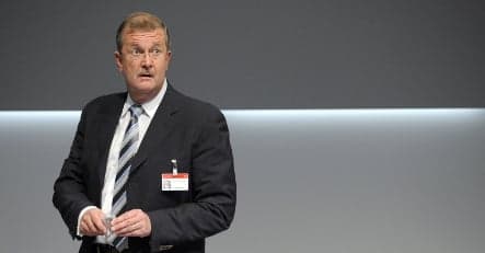 Porsche boss and finance chief step down