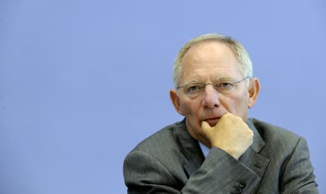Schäuble sees no increased terrorist threat