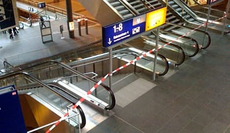 Suspicious suitcase causes bomb scare at Berlin’s central station