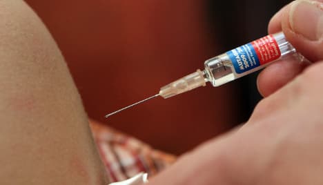 Merkel to get swine flu vaccine for 'the public'