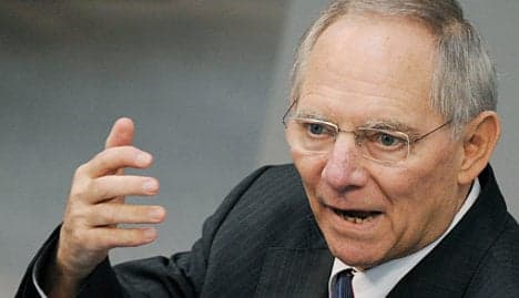 Schäuble: Berlin flattered by French criticism