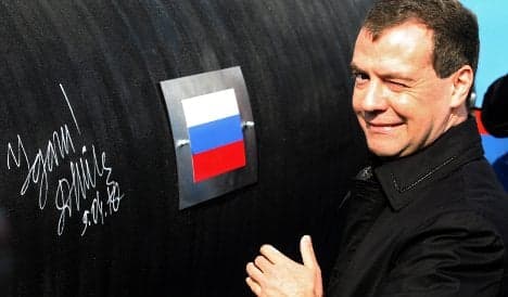 Medvedev starts Baltic gas pipeline construction