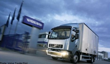 Volvo recalls 77,000 trucks