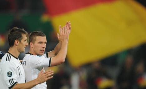 Germany tops group with 6-1 rout against Azerbaijan