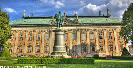 Swedish nobility scoffs at woman's claims to blue-blooded name