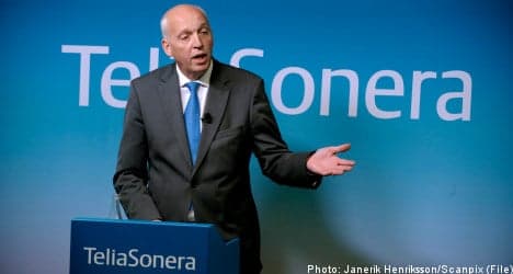 TeliaSonera lowers forecast as profits dip