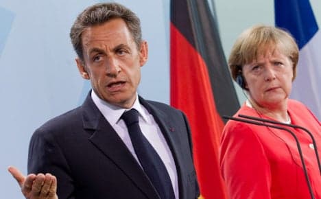 Berlin and Paris call for urgent Greece bailout