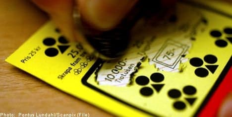 Mum sues daughter over 'stolen' lottery jackpot