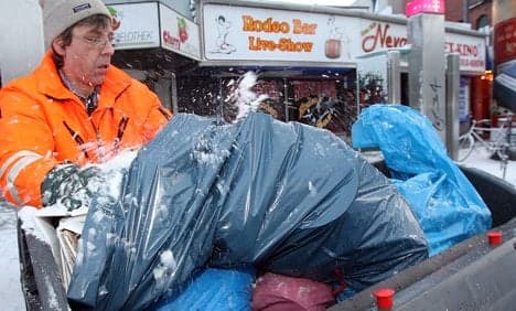 Man calls police over 'rubbish' presents