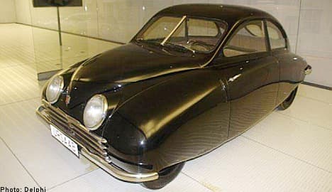 Saab auctions off classic museum models