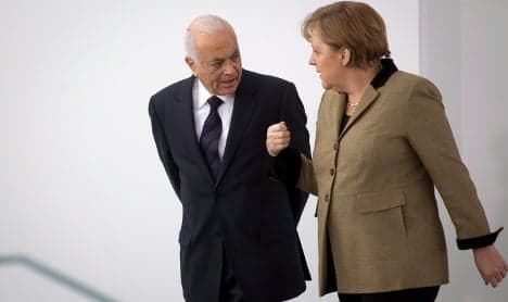 Merkel pledges more EU sanctions against Syria