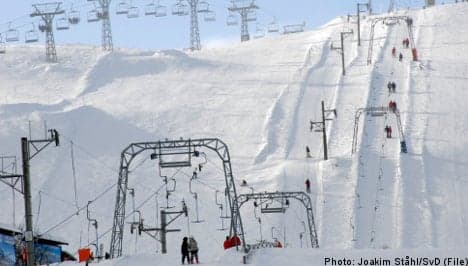 Avalanche kills man at Swedish ski resort