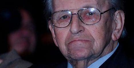French Resistance hero dies at 97