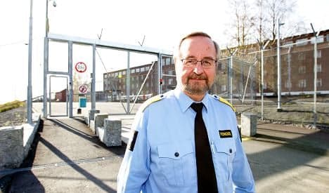 Prison plans to hire cell buddies for Breivik