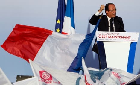 Merkel 'will compromise' if Hollande wins France
