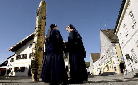 Pope's exit saddens Bavarian hometown