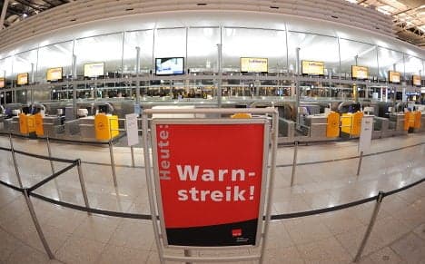 Lufthansa staff to stage strike on Monday