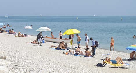 Bikinis banned from Italian seaside