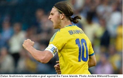 Zlatan goals lift Sweden in crucial 2-0 win