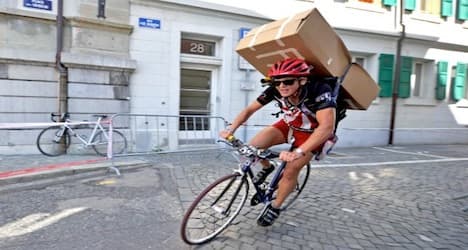 Reitzel wins cycle messenger world title