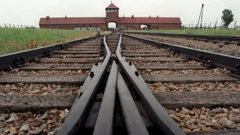Probe into 40 more Nazi Auschwitz guards