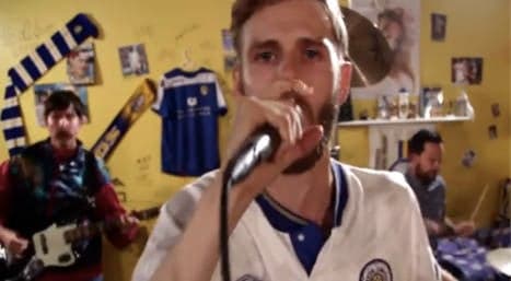 VIDEO: Norway rapper in Leeds United tribute