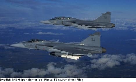 Swiss senate says yes to Sweden's Gripen jets