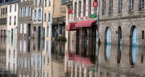 Red flood alert as storm lashes France