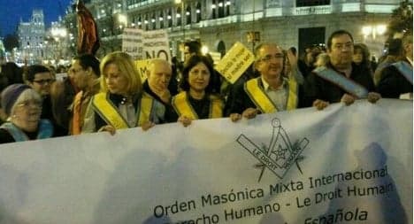 Spain's Freemasons show faces for first time