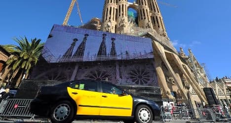 Catalonia to fine drivers using Uber taxi app
