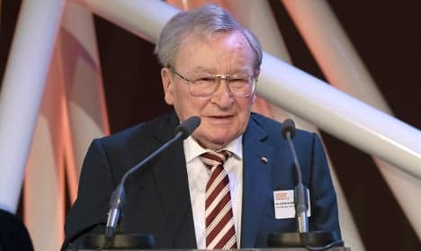 Inventor, 94, scoops European award